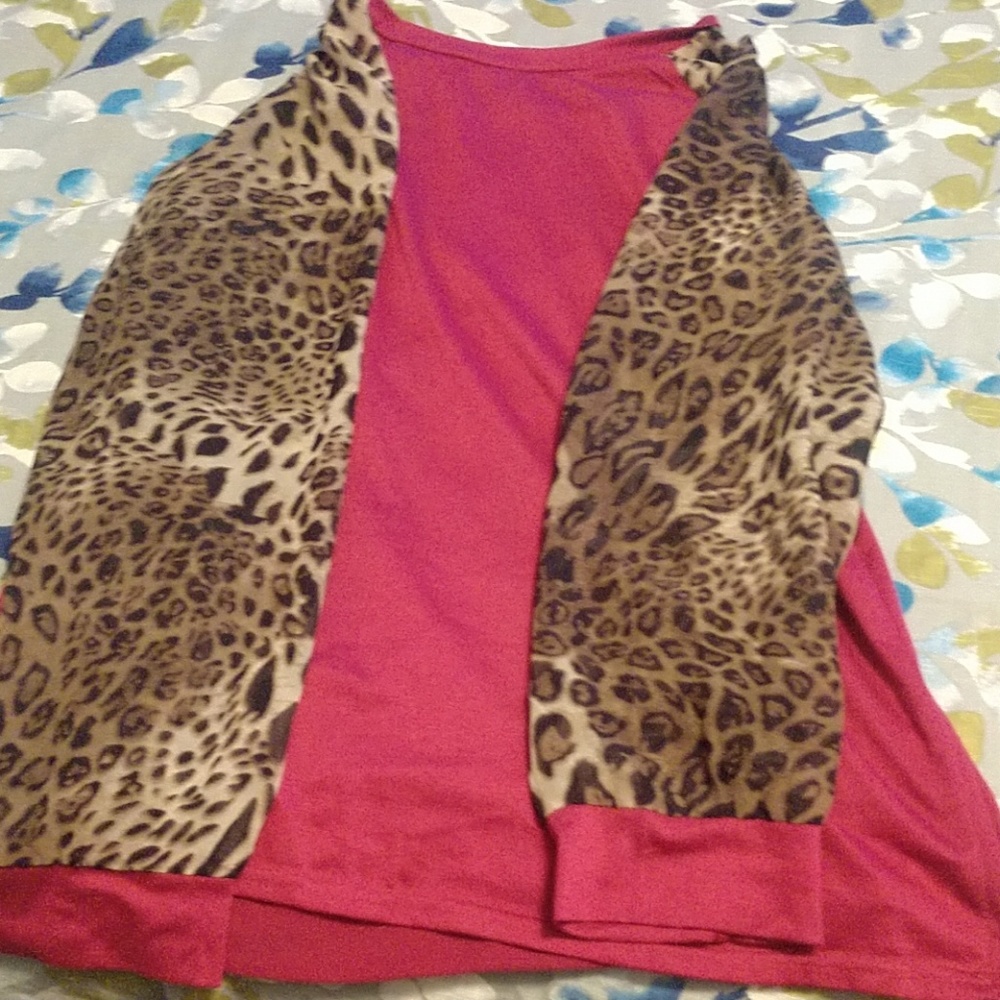 Quarter sleeve shirt